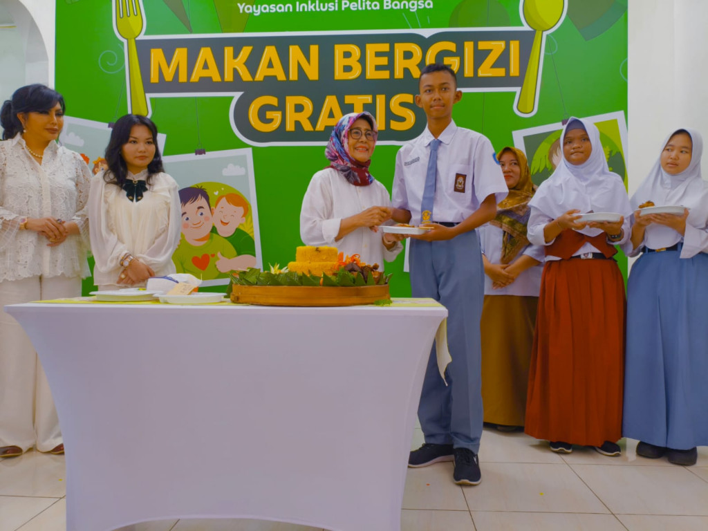 Yayasan Inklusi Pelita Bangsa (YIPB) menggelar Makan Bergizi Gratis (MBG) di sekolah berkebutuhan khusus. 