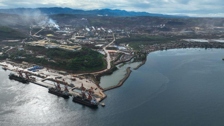 Menambang Sambil Menjaga Alam: Cerita dari Pulau Obi