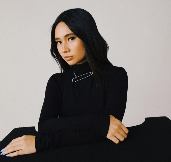 Profil hingga Pendidikan Niki Zefanya, yang Jadi Artis Indonesia Pertama Tembus Top 20 Global Spotify