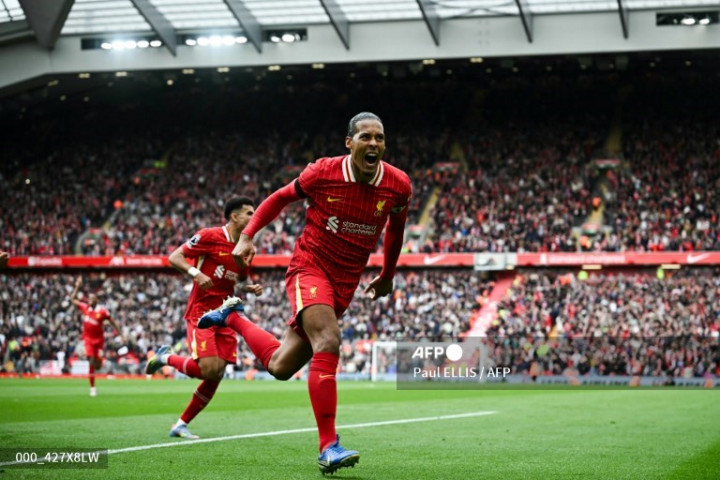 Van Dijk Segera Perpanjang Kontrak di Liverpool, Ini Bocorannya