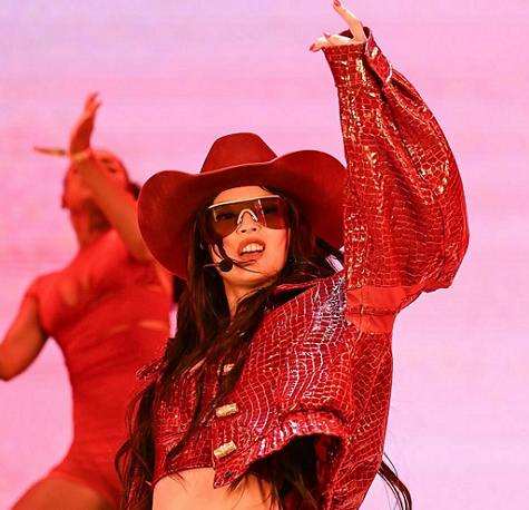 Super Hot Pants Jennie vs Lisa BLACKPINK di Coachella 2025, Manakah Favoritmu?