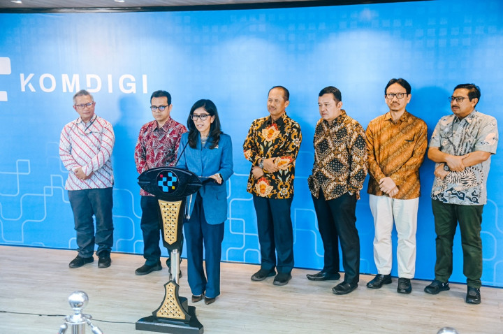 Komdigi Setuju Merger XL-Smartfren, Minta tak Ada PHK Massal