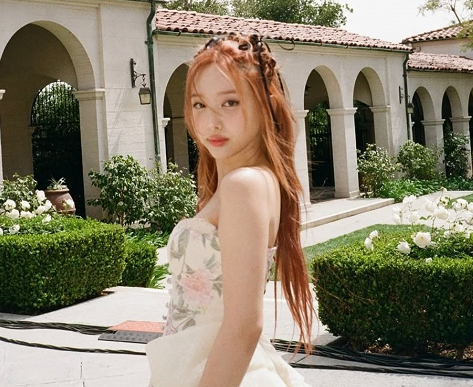 Selalu Tampil Berkilau, Nayeon TWICE jadi Brand Ambassador Perhiasan Lokal