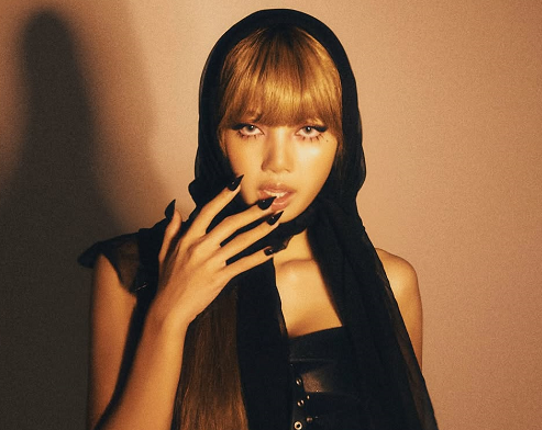 Lisa BLACKPINK. (Foto: Dok. Instagram/@lalalalisa_m)