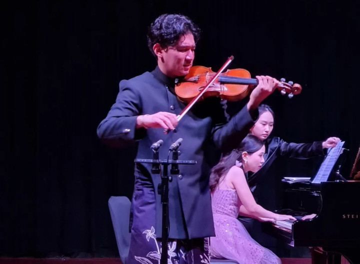 Addie MS Terpukau Aksi Iskandar Widjaja di Konser The Classical Recital