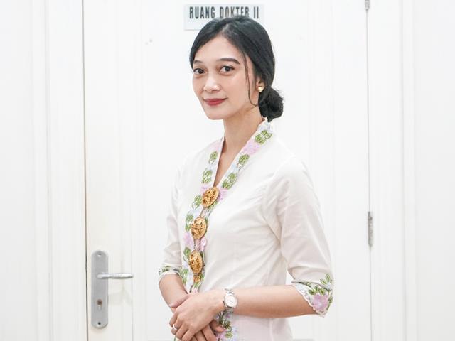 Dr. Rayi Vialita mengungkapkan bangga menjadi perempuan di masa kini, khususnya yang bekerja di bidang kesehatan. (Foto: Dok. Istimewa)