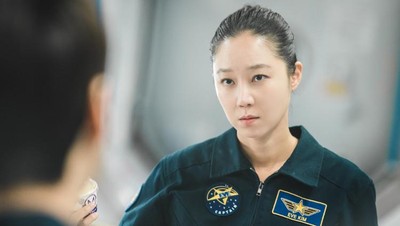 Gong Hyo Jin Berbagi Cerita di Balik Layar Drakor 'When The Stars Gossip'