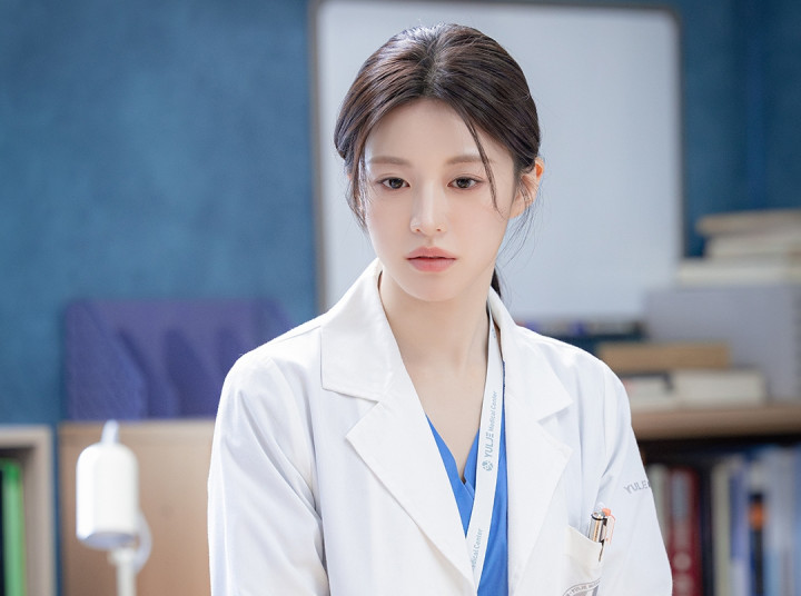 Go Youn Jung Dikabarkan Bakal Main Drakor Garapan Penulis 'My Liberation Notes'