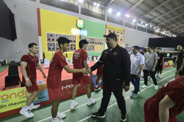 Menpora Saksikan Simulasi Piala Sudirman di Pelatnas PBSI
