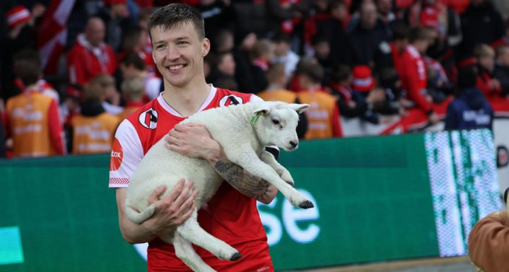 Unik! Pemain Bryne FK Dapat Anak Domba Sebagai Hadiah <i>Man of The Match</i>