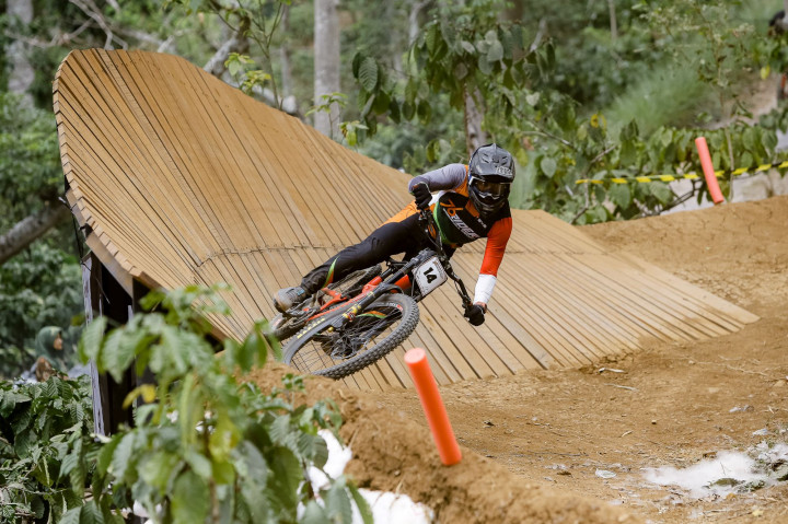 76 Indonesian Downhill 2025 Lebih Menantang di Ternadi Bike Park