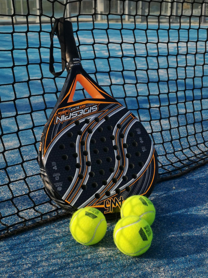Baru Mulai Main Padel? Cek Dulu Cara Memilih Raket Padel untuk Pemula