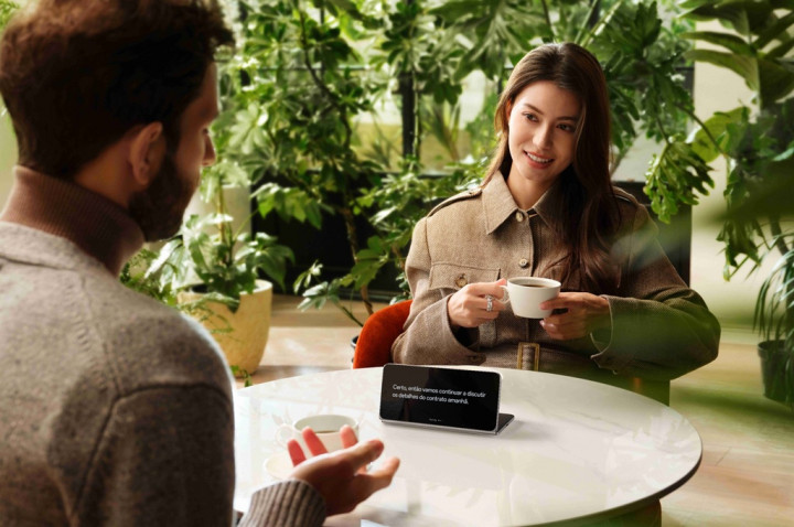 Oppo Find N5 Hadirkan Terjemahan Real-Time dengan Layar Ganda