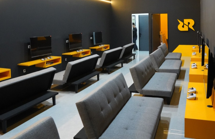 Manado Kota Pertama RRQ Arena, Tempat Mimpi Gamers Jadi Nyata