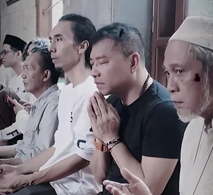 Jasa Besar Bunda Iffet di Karier Anang Hermansyah