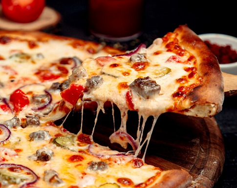 Inovasi Menu 'Richeese Pizza', Berikan Pengalaman Kuliner yang Unik dan Berbeda