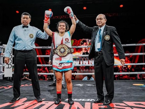 Petinju Wanita Felmy Sumaehe Pertahankan Gelar WBA