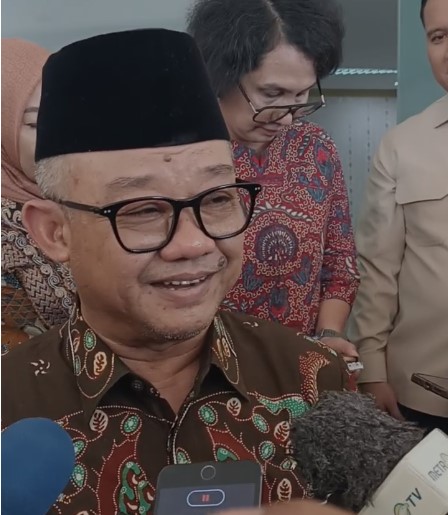 Dedi Mulyadi Larang Wisuda Sekolah, Abdul Mu'ti: Kalau Tidak Memberatkan, Masa Sih Tidak Boleh?
