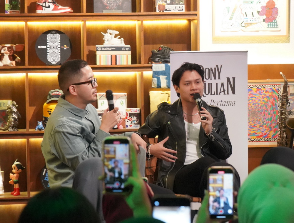 Listening Party album debut Rony Parulian Rahasia Pertama (Foto: Medcom.id/ Nuel)