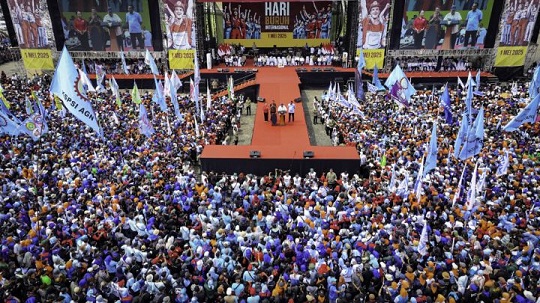 Peringatan Mayday, Guru Besar Unair Sebut Kesejahteraan Buruh Masih Sangat Krusial