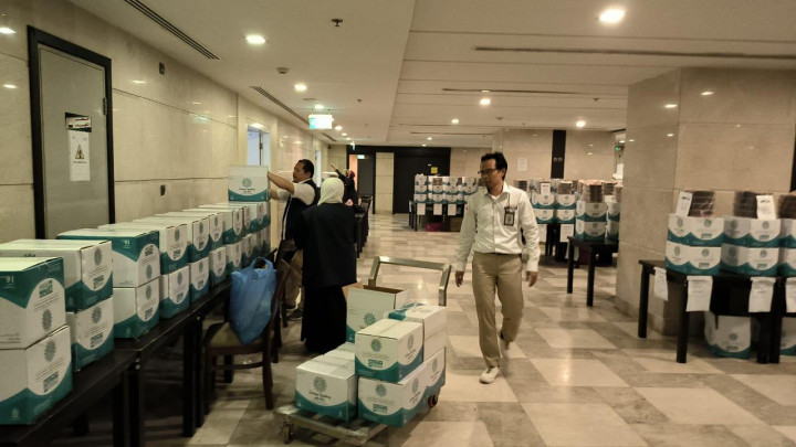BPKH Limited Bawa Cita Rasa Indonesia ke Tanah Suci Lewat Sekotak Nasi