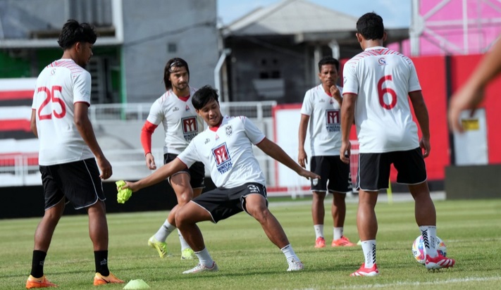 Malut United Enggan Mengalah dari Persib di Kandang Sendiri