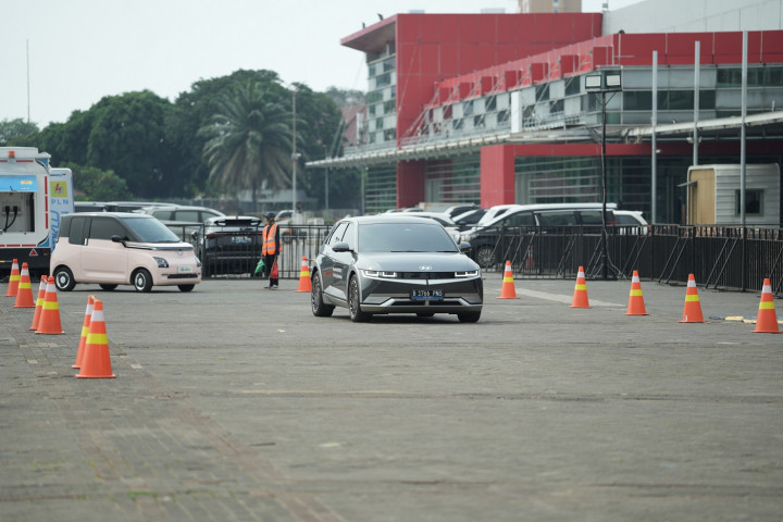 Unik, PEVS 2025 Sediakan Unit Test Drive untuk Dewasa & Anak