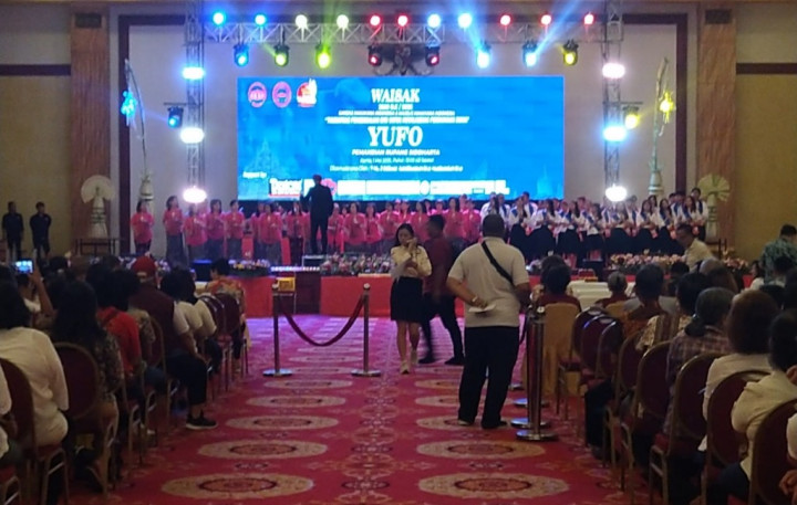 Peringatan Waisak 2025: Sangha Mahayana Indonesia Serukan Pengendalian Diri Demi Perdamaian Dunia