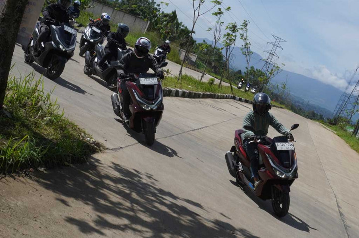 Penting Buat Keselamatan, Interkom Bukan Buat Gaya Doang saat Touring!