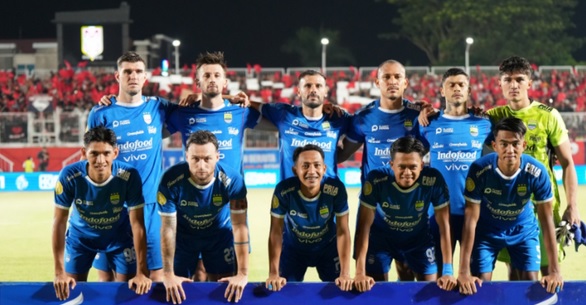 Gelar Juara Persib Menunggu Hasil Persik vs Persebaya