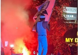 Gubernur Dedi Mulyadi Ramaikan Konvoi Juara Persib Bandung