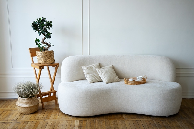 Desain Rumah Terasa Biasa? Coba Tambahkan Sofa Curvy!