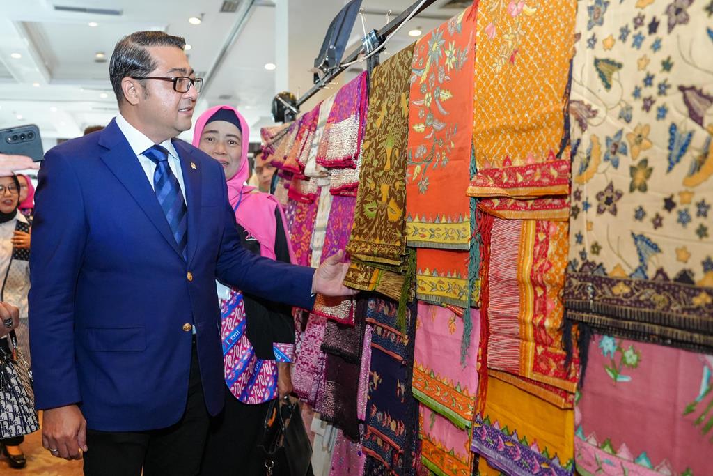 Menekraf Teuku Riefky menghadiri Muktamar III IPEMI. Dok. Kemenekraf