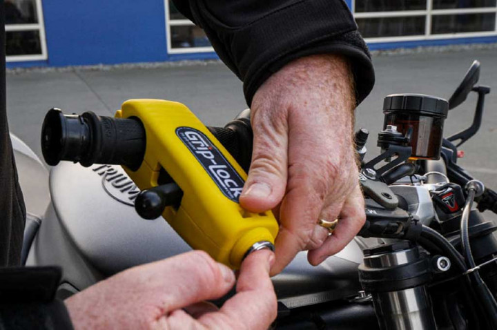 Bahaya Pakai Pengunci di Tuas Rem? Jangan Ya Dek Ya...!