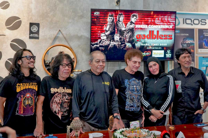 Grup Band Rock Legendaris Godbless akan Gelar Konser Akustik Pertamanya