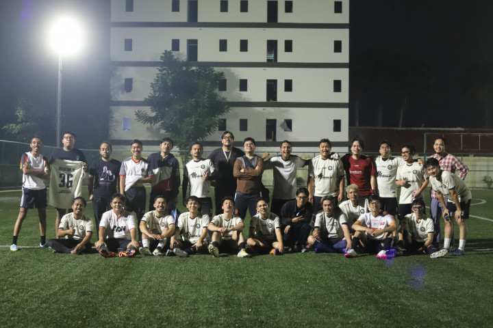 Tim Sepak Bola Medcom.id-Metro TV Hadapi Jelambar FC dengan Semangat Kebersamaan