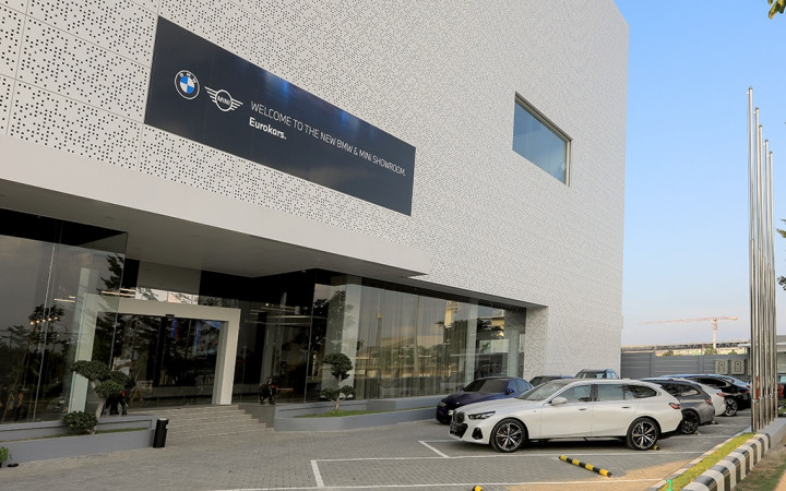 Hi Starboy! BMW MINI Eurokars PIK 2 Resmi Dibuka