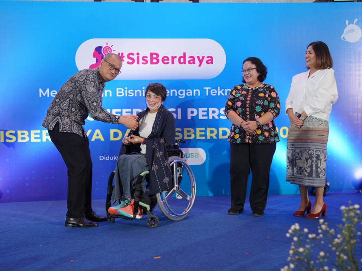 Dana Ajak UMKM Perempuan Belajar Bisnis dan AI di 2025