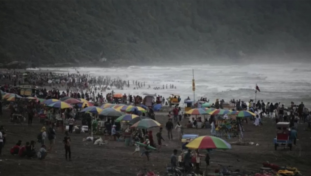 Wacana Wisata Malam di Pantai Parangtritis diharapkan tak meniru dengan apa yang ada di Bali. Dok. Antara