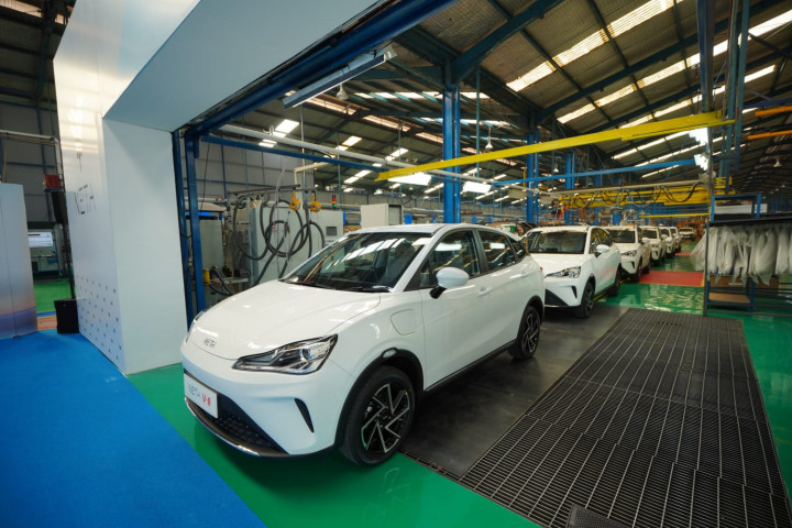 Pemerintah Siapkan Insentif Besar Untuk Produsen Mobil Listrik dengan TKDN Tinggi