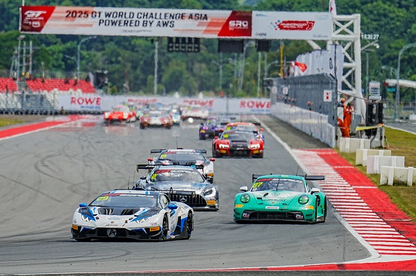 Tim Origin Motorsport Mendominasi Race 1 GT World Challenge Asia di Mandalika
