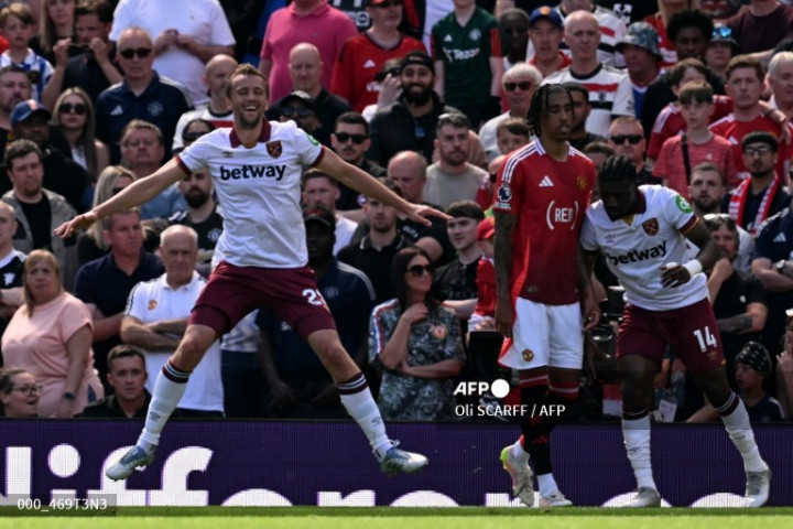 The Hammers Hajar The Red Devils