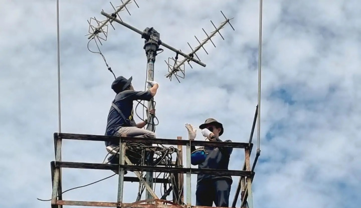 Stasiun Bumi Satelit, Fasilitas Riset untuk Berkomunikasi dengan Satelit Luar Angkasa