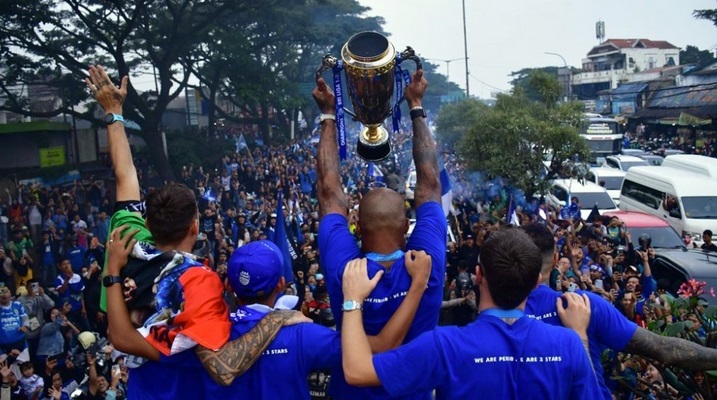 Titik Akhir Pawai Juara Persib di Gedung Sate