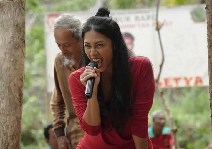 Debut Akting Anggun C. Sasmi dalam Film Para Perasuk Ditayangkan Acara TV Perancis