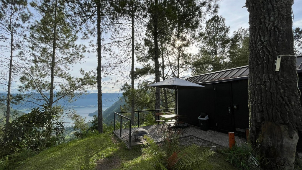 Bobocabin Kaldera Toba. Foto: Medcom/fatha annisa