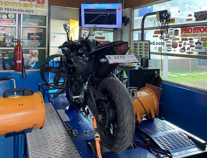 Hasil Dyno Test Buktikan Kontribusi Pelumas Tingkatkan Tenaga Mesin