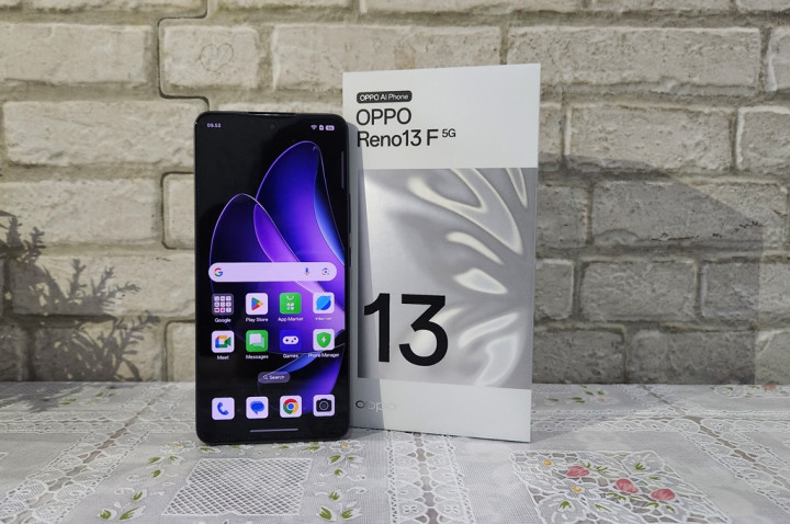 Oppo Reno 13F 5G, Pendamping Aktivitas Andal