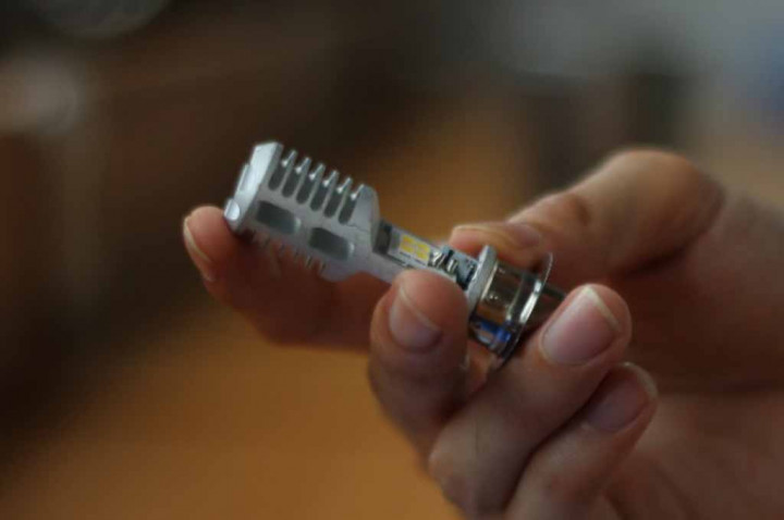 Modifikasi Lampu Bisa Gugurkan Garansi Mobil Listrik?