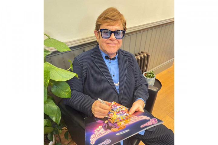 Elton John Kecam Pemerintah Inggris Soal Aturan AI dan Hak Cipta